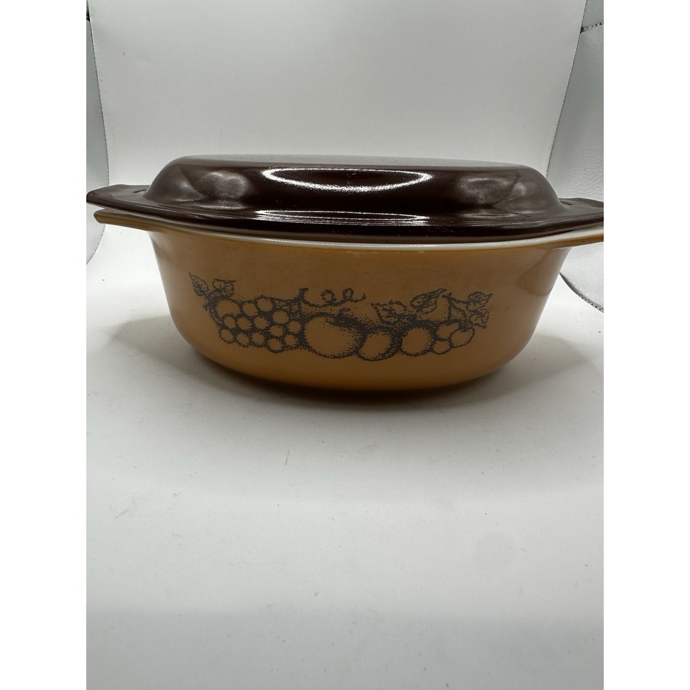 Pyrex Old Orchard  043 1½ QT‎ Oval Casserole Dish with Lid Vintage Brown 10"